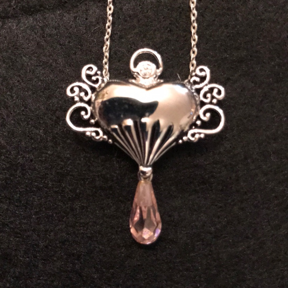 Sterling silver NWOT heart necklace